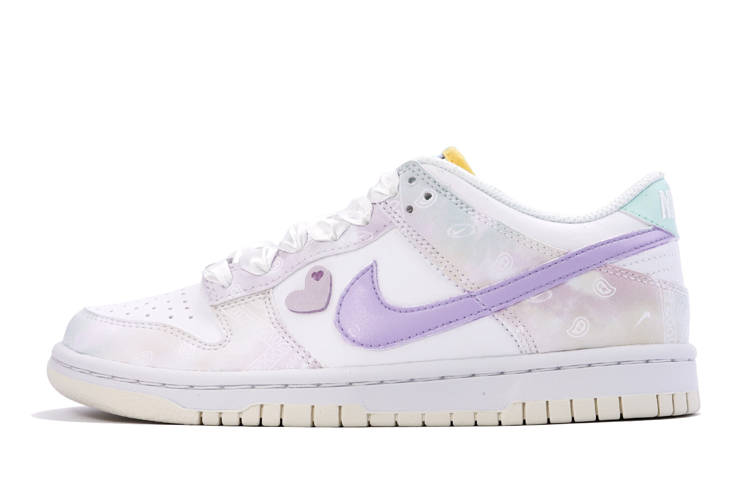 Кроссовки Nike Dunk Skateboarding Shoes Women's Low-top Pink/purple/green, розовый
Кроссовки Nike Dunk Skateboarding Shoes Women's Low-top Pink/purple/green, розовый