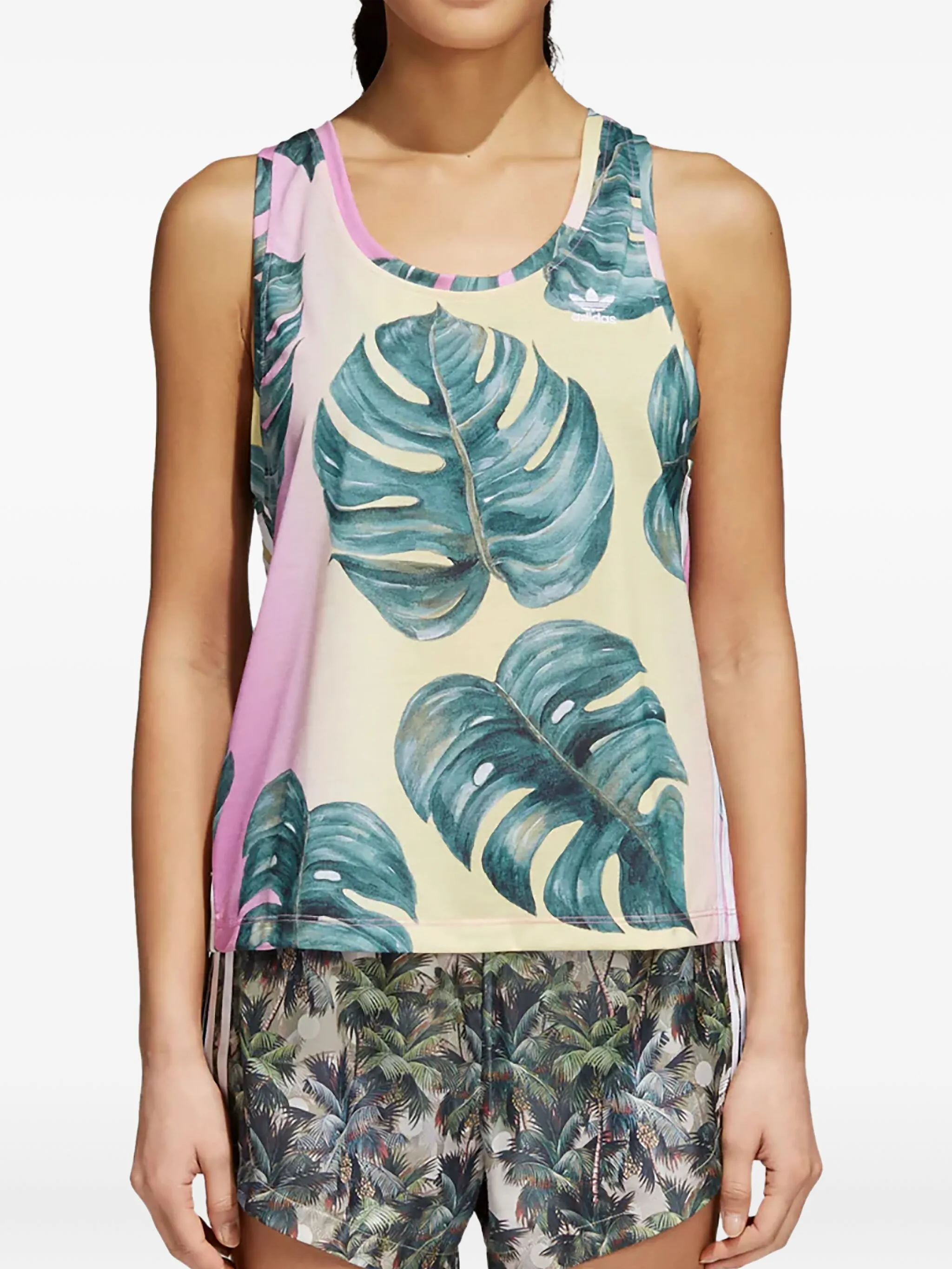 Топ Originals Farm Adidas, нейтральный
Топ Originals Farm Adidas, нейтральный