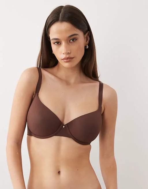 Формованный бюстгальтер-футболка шоколадного цвета ASOS DESIGN Fuller Bust
Формованный бюстгальтер-футболка шоколадного цвета ASOS DESIGN Fuller Bust