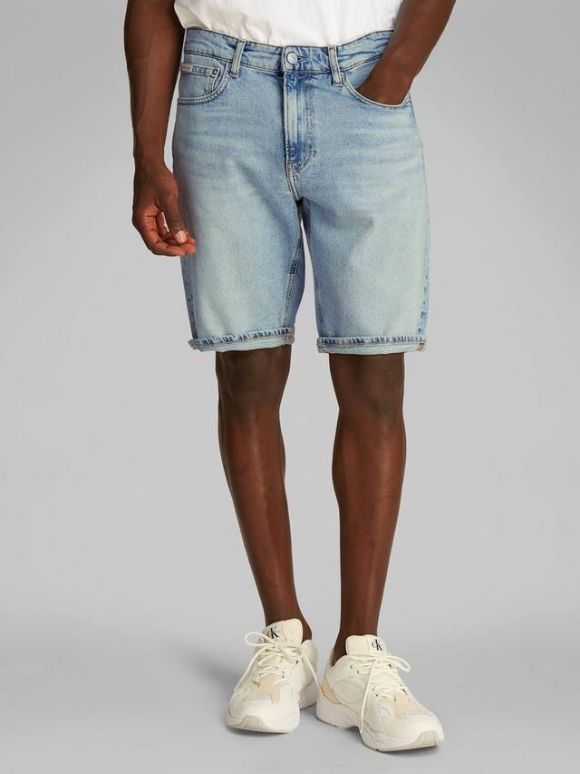 Шорты обычного покроя Calvin Klein, светло-синий
Шорты обычного покроя Calvin Klein, светло-синий