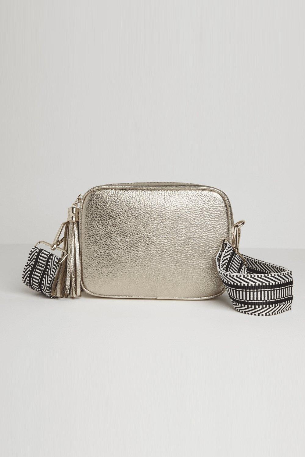 Сумка через плечо 'Verona' с кисточками и ремешком ацтекского стиля Betsy & Floss, золото, Золотой, Сумка через плечо 'Verona' с кисточками и ремешком ацтекского стиля Betsy & Floss, золото
Сумка через плечо 'Verona' с кисточками и ремешком ацтекского стиля Betsy & Floss, золото, Золотой, Сумка через плечо 'Verona' с кисточками и ремешком ацтекского стиля Betsy & Floss, золото