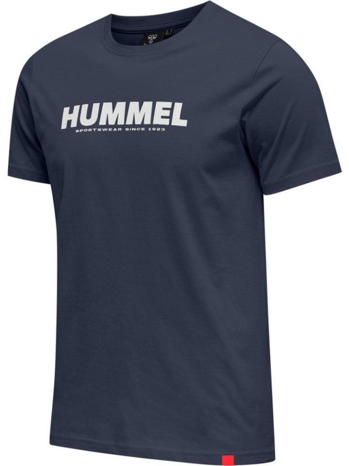 Футболка синего цвета Hummel
Футболка синего цвета Hummel