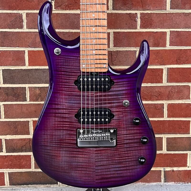 Электрогитара Music Man John Petrucci JP15 7-String, Purple Nebula, Flame Maple Top, Roasted Figured Maple Neck
Электрогитара Music Man John Petrucci JP15 7-String, Purple Nebula, Flame Maple Top, Roasted Figured Maple Neck