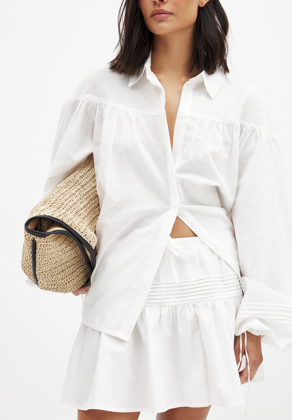 Мини-юбка DETAILED - A-line skirt NA-KD, белый 
Мини-юбка DETAILED - A-line skirt NA-KD, белый