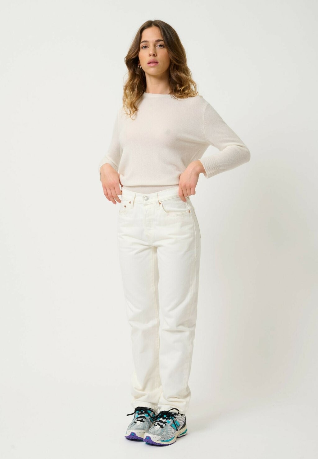 Джемпер COL ROND BOUTONNÉ DOS Authentic Cashmere, светло-коричневый
Джемпер COL ROND BOUTONNÉ DOS Authentic Cashmere, светло-коричневый