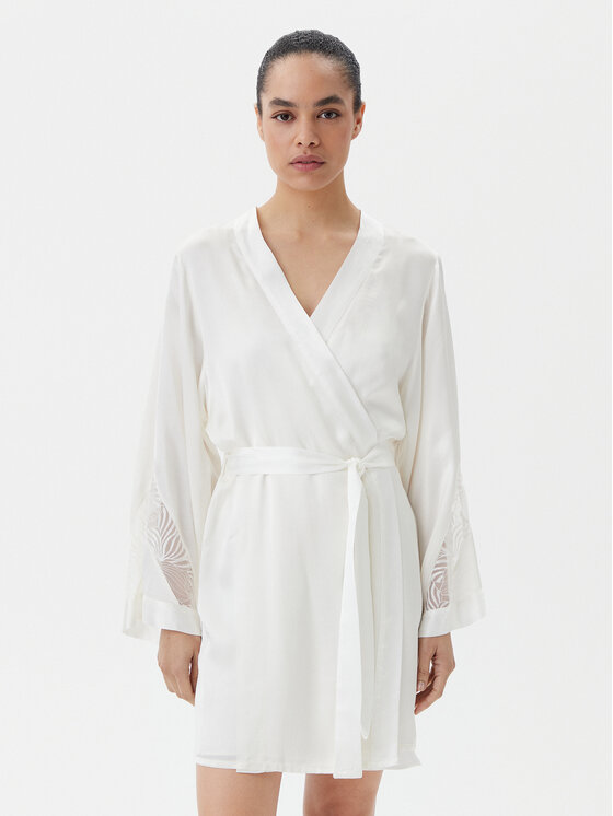 Ночная рубашка стандартного кроя Legend C17WW5 Chantelle, экрю
Ночная рубашка стандартного кроя Legend C17WW5 Chantelle, экрю