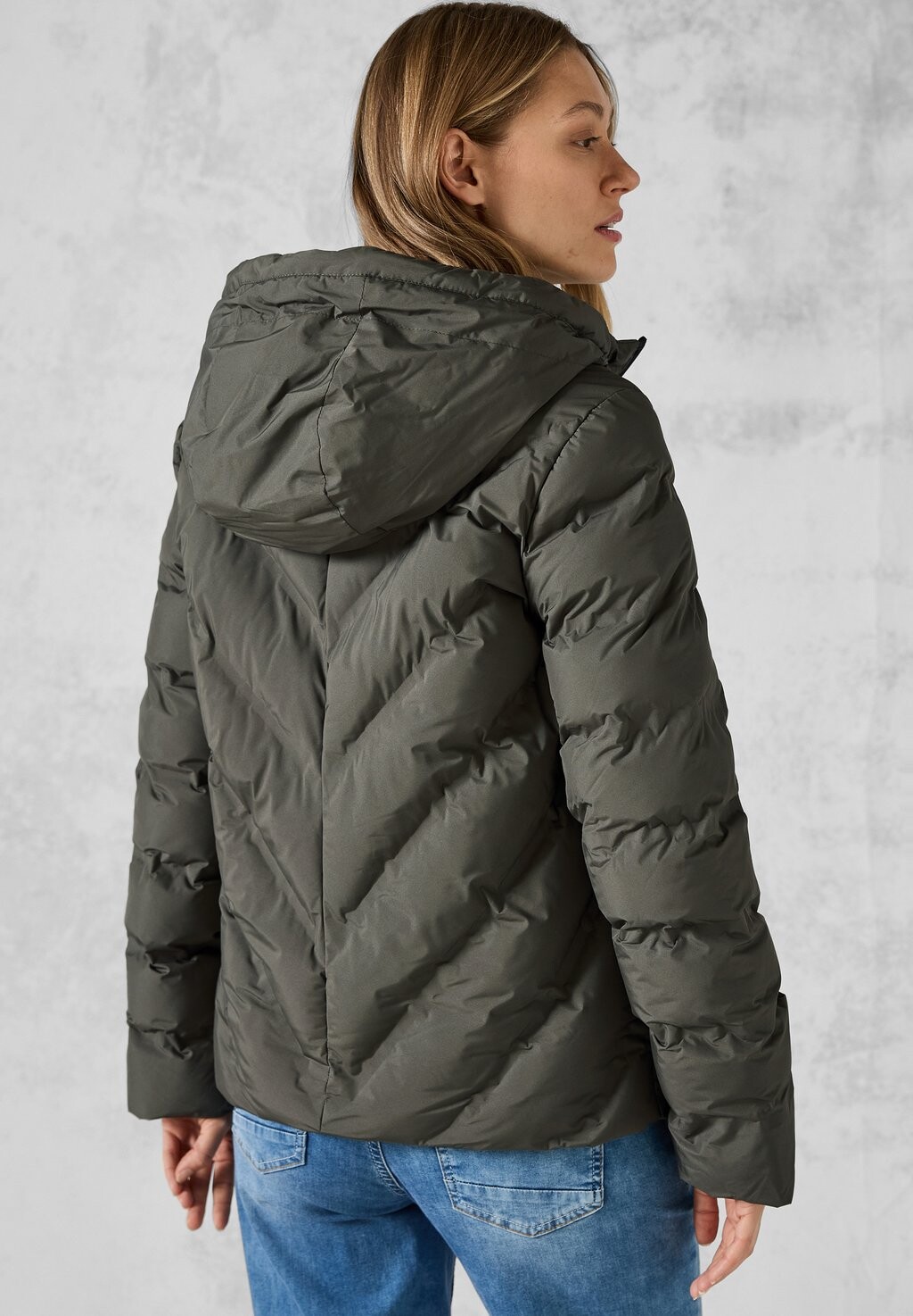 Зимняя куртка GEFÜTTERTE Cecil, хаки
Зимняя куртка GEFÜTTERTE Cecil, хаки