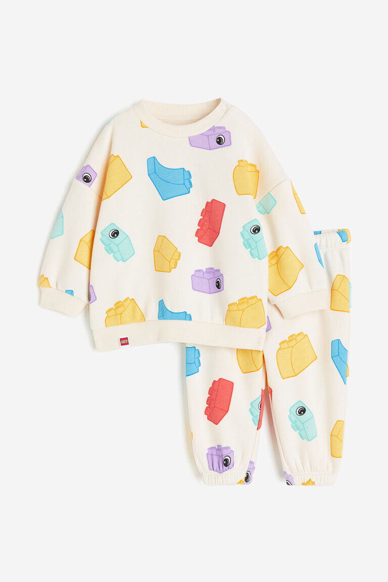 Комплект из двух толстовок H&M, белый 
Комплект из двух толстовок H&M, белый