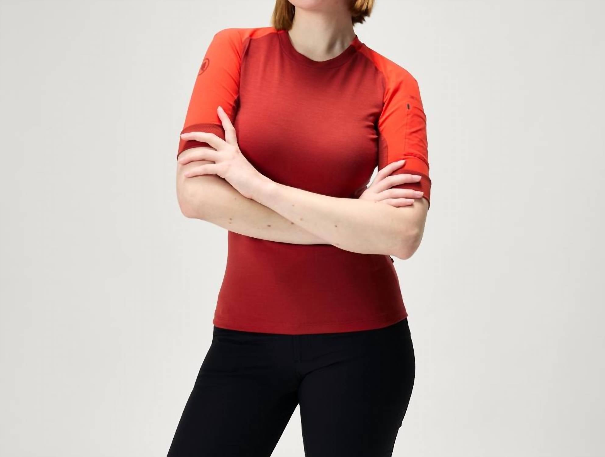 Женская футболка Gv500 с коротким рукавом в цвете кайенна Endura Inc, Cayenne
Женская футболка Gv500 с коротким рукавом в цвете кайенна Endura Inc, Cayenne