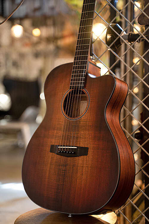 Акустическая гитара Cort COREOCOPLB Core Series Venetian Cutaway Mahogany Top 6-String Acoustic-Electric Guitar w/Case
Акустическая гитара Cort COREOCOPLB Core Series Venetian Cutaway Mahogany Top 6-String Acoustic-Electric Guitar w/Case