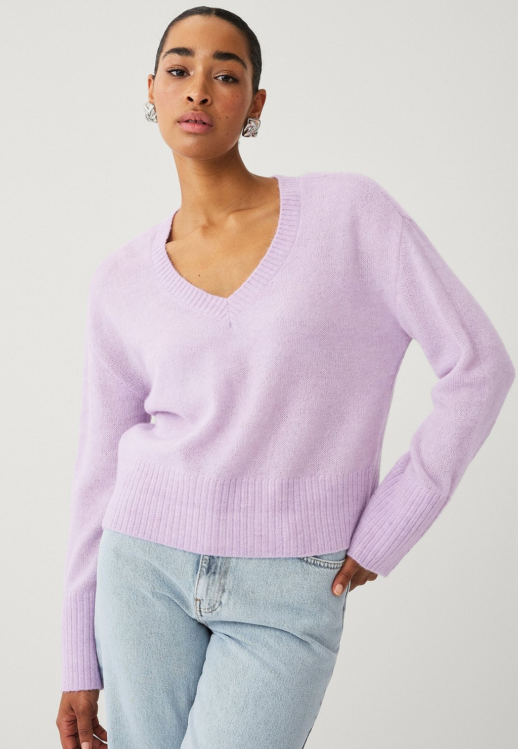 Джемпер WEIT MIT V-AUSSCHNITT Ellos Collection, фиолетовый
Джемпер WEIT MIT V-AUSSCHNITT Ellos Collection, фиолетовый