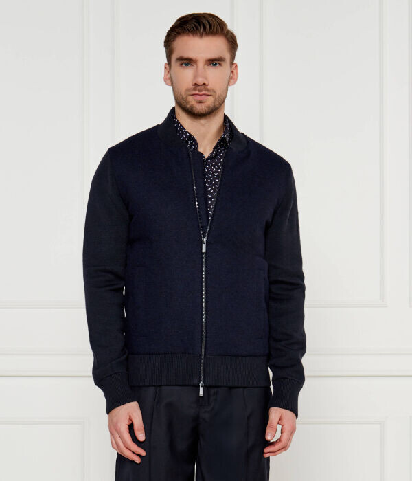 Бомбер мужской Boss на молнии, синий
Бомбер мужской Boss на молнии, синий