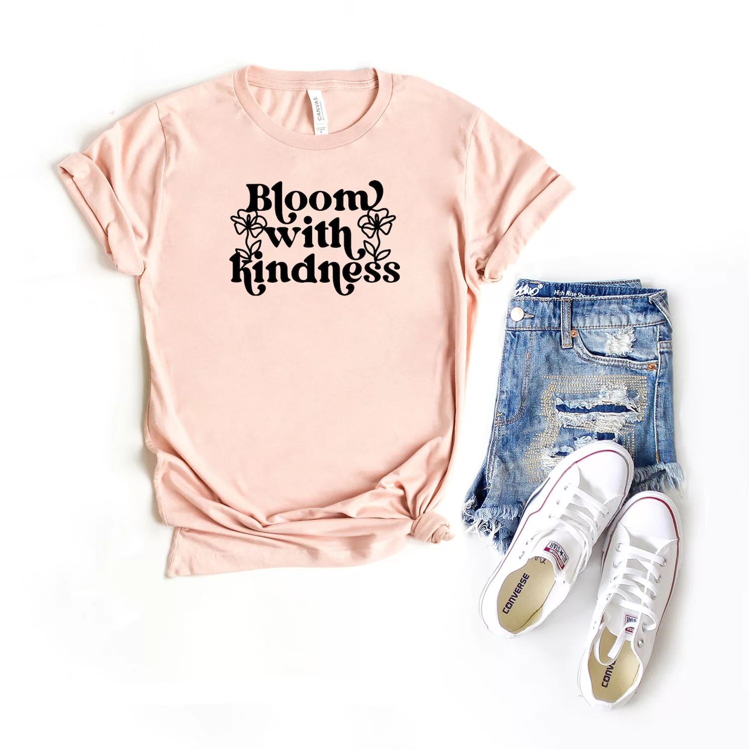 Футболка с короткими рукавами и рисунком Bloom With Kindness Simply Sage Market
Футболка с короткими рукавами и рисунком Bloom With Kindness Simply Sage Market