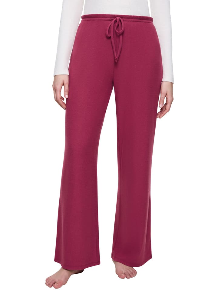 Triumph Брюки ягодного цвета
Triumph Брюки ягодного цвета