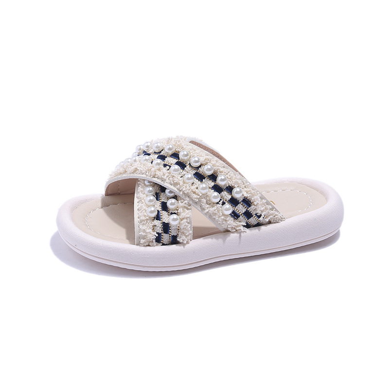 Детские шлепанцы для улицы Neon, белый
Детские шлепанцы для улицы Neon, белый