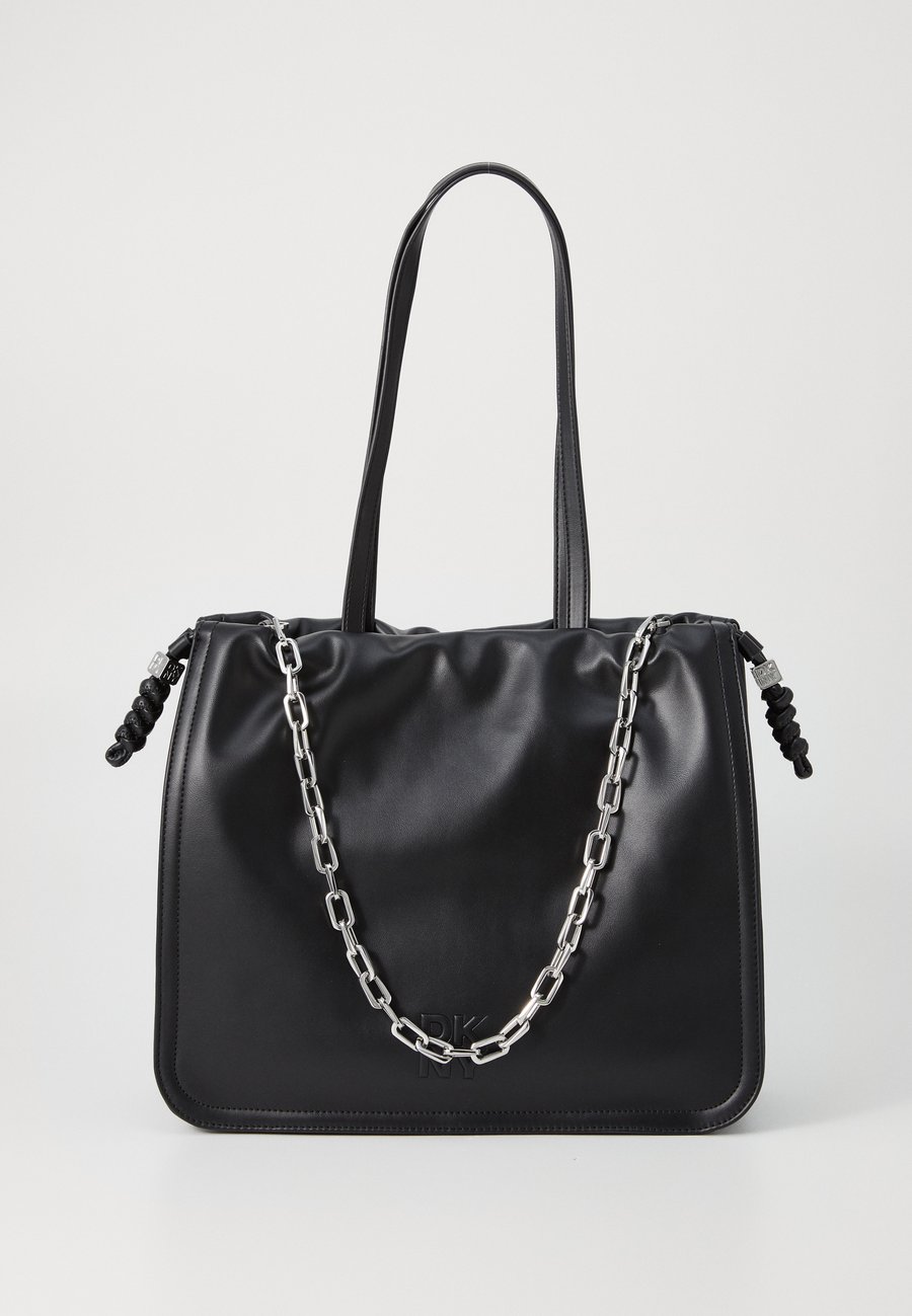 Сумка-шоппер DKNY HALLE TOTE, Black/Silver-Coloured/Black
Сумка-шоппер DKNY HALLE TOTE, Black/Silver-Coloured/Black