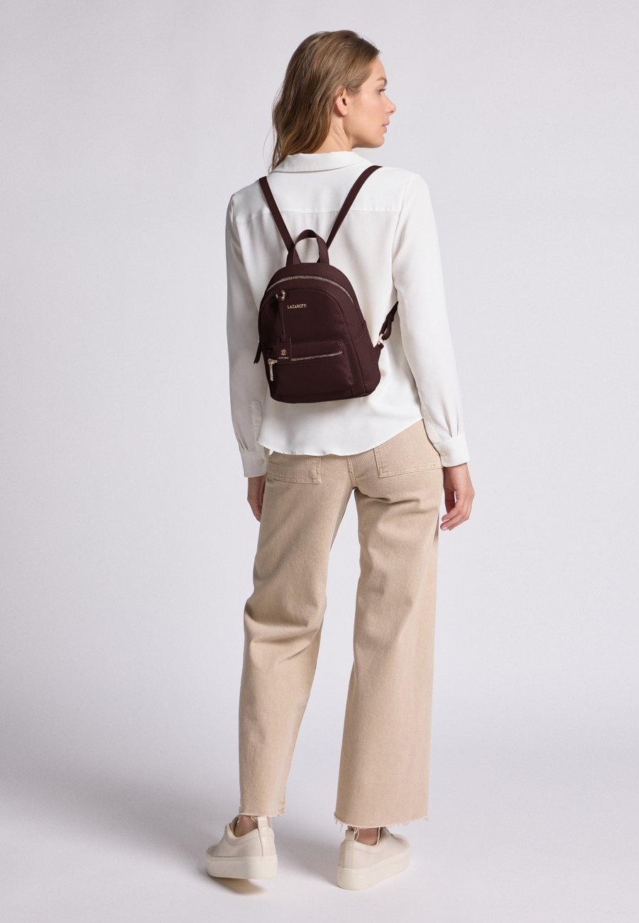 Рюкзак Lazarotti BOLOGNA CITY, Burgundy/Bordeaux
Рюкзак Lazarotti BOLOGNA CITY, Burgundy/Bordeaux