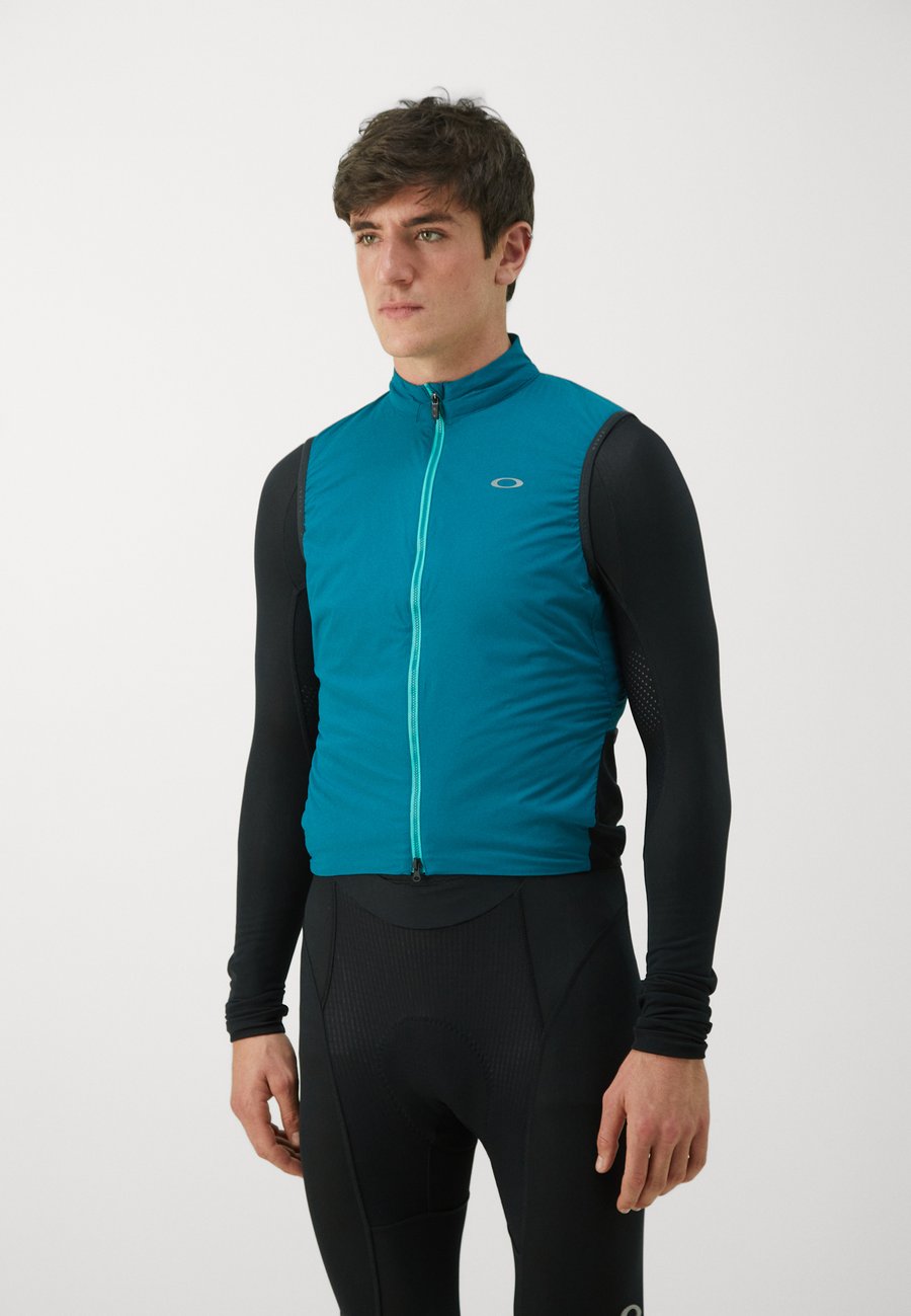 Куртка Oakley ENDURANCE ALPHA VEST, New Balsam/Blue
Куртка Oakley ENDURANCE ALPHA VEST, New Balsam/Blue