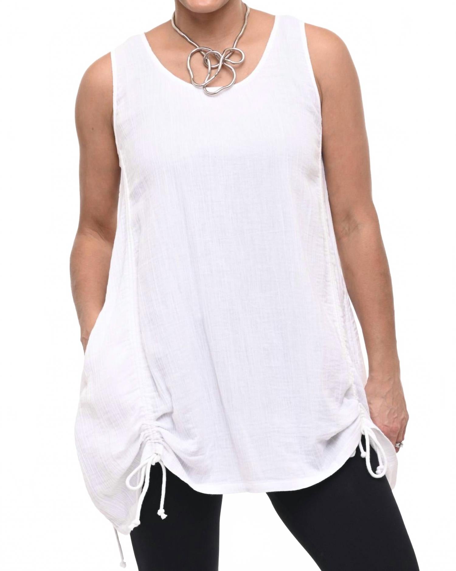 Кенли топ в белом Tulip Clothing
Кенли топ в белом Tulip Clothing