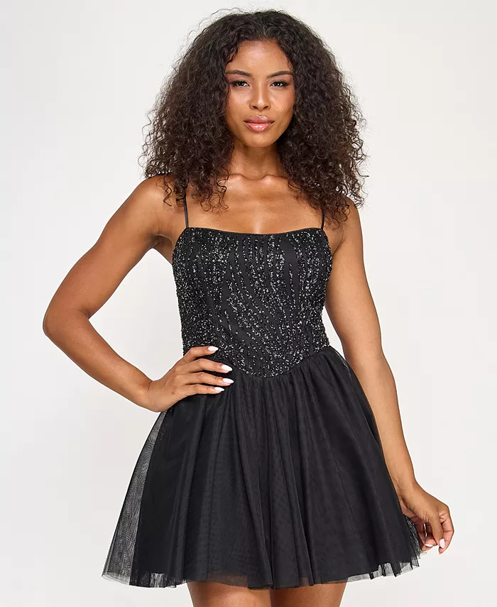 Короткое платье для юниоров с верхом из пайеток и тюлем внизу SENI & CADE, черный
Короткое платье для юниоров с верхом из пайеток и тюлем внизу SENI & CADE, черный