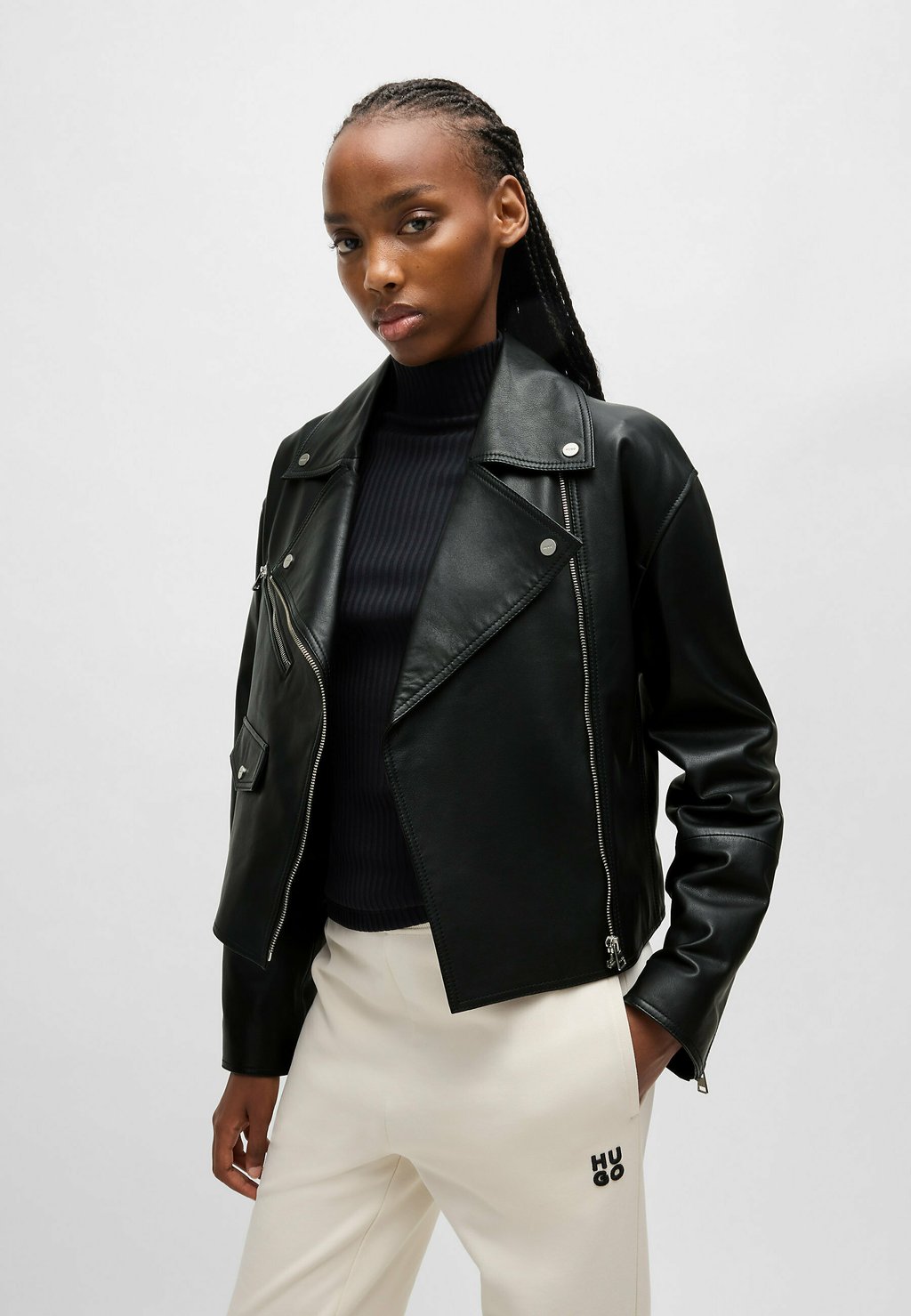 Кожаная куртка HUGO, черный
Кожаная куртка HUGO, черный