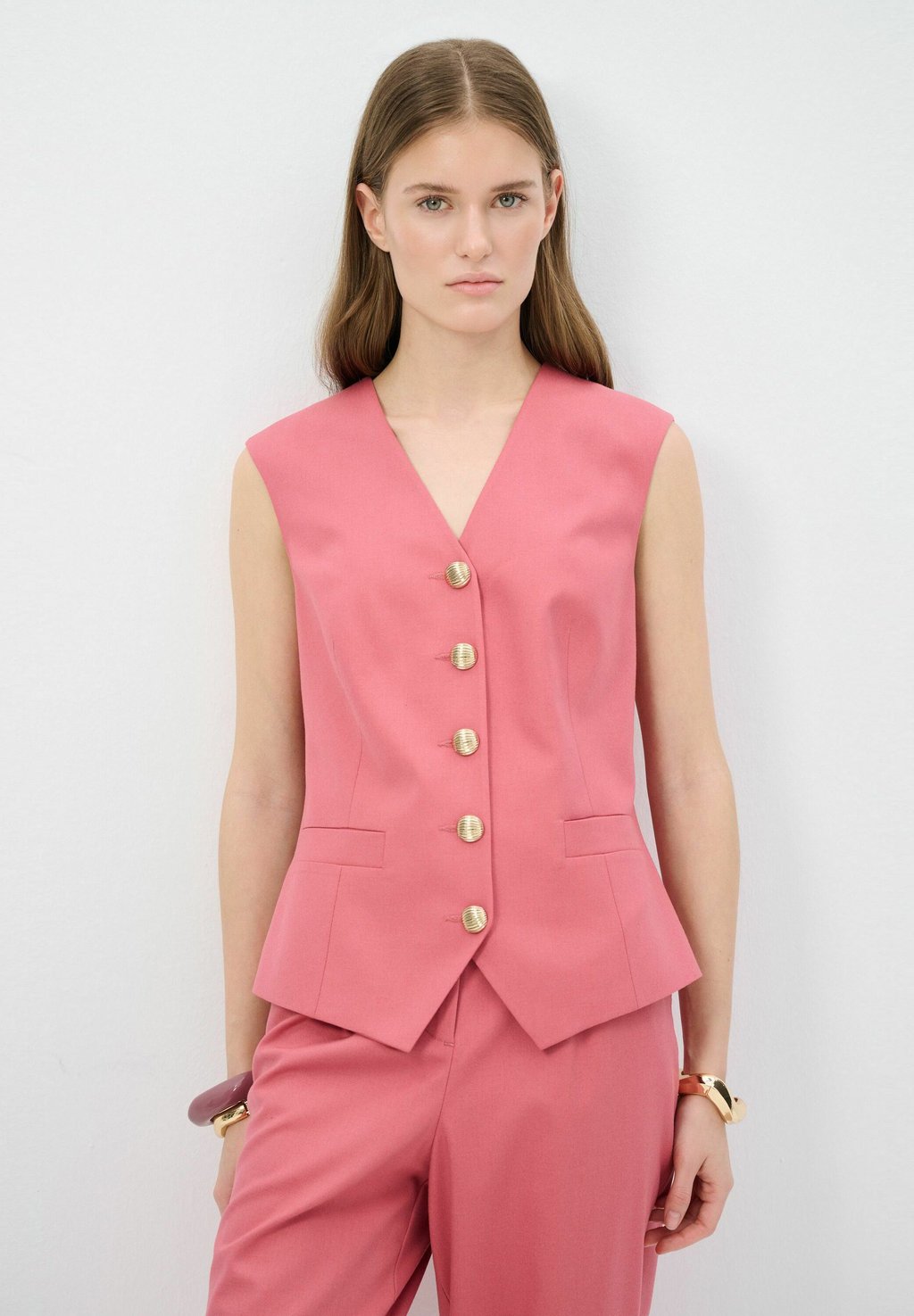 Жилет BUTTONED adL, розовый 
Жилет BUTTONED adL, розовый