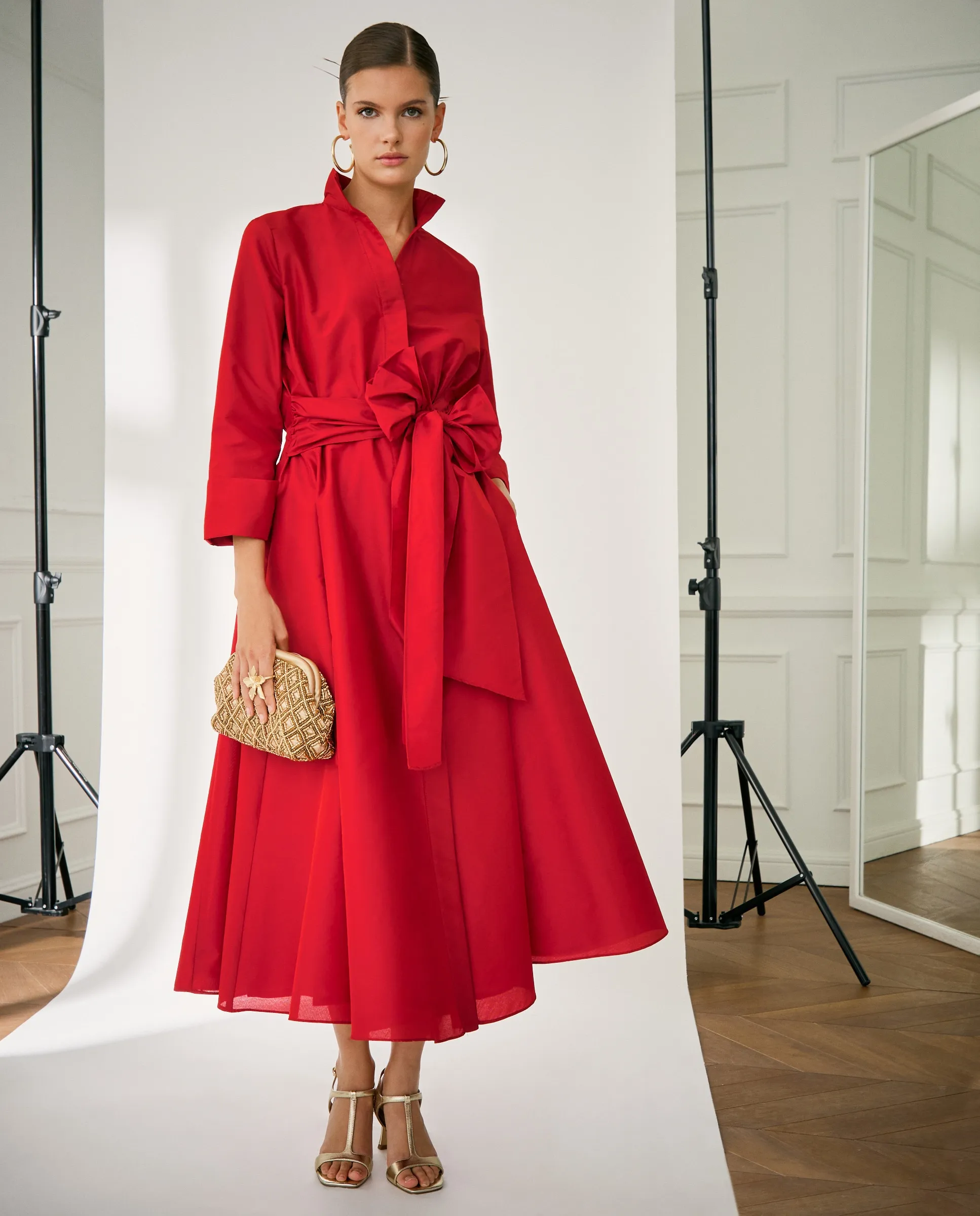 Короткое платье с рукавом три четверти Woman Fiesta El Corte Inglés, красный
Короткое платье с рукавом три четверти Woman Fiesta El Corte Inglés, красный