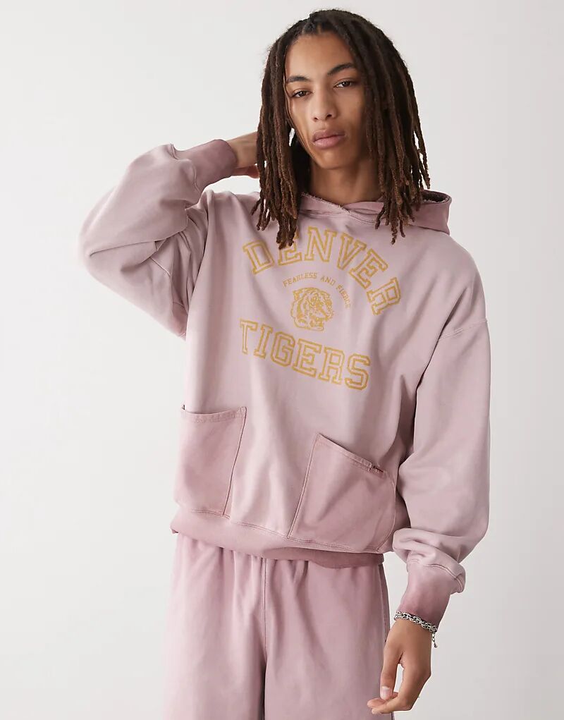 Толстовка с капюшоном Champion в выбеленном красном цвете
Толстовка с капюшоном Champion в выбеленном красном цвете