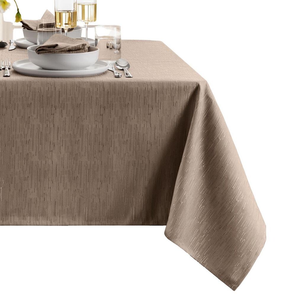 Elrene Home Fashions континентальная однотонная текстурная водостойкая и грязеотталкивающая прямоугольная скатерть, цвет Taupe
Elrene Home Fashions континентальная однотонная текстурная водостойкая и грязеотталкивающая прямоугольная скатерть, цвет Taupe
