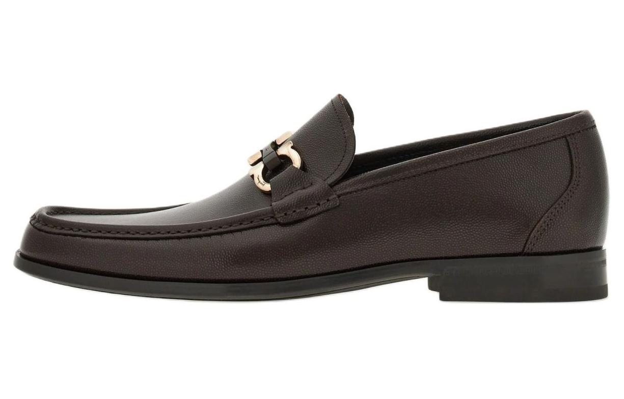 Кожаные лоферы с бляшкой Gancini Ferragamo, коричневый
Кожаные лоферы с бляшкой Gancini Ferragamo, коричневый