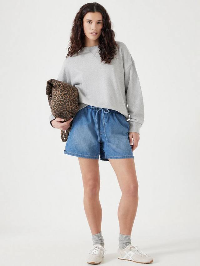 Бетти джинсовые шорты на резинке HUSH, Mid Authentic Wash
Бетти джинсовые шорты на резинке HUSH, Mid Authentic Wash