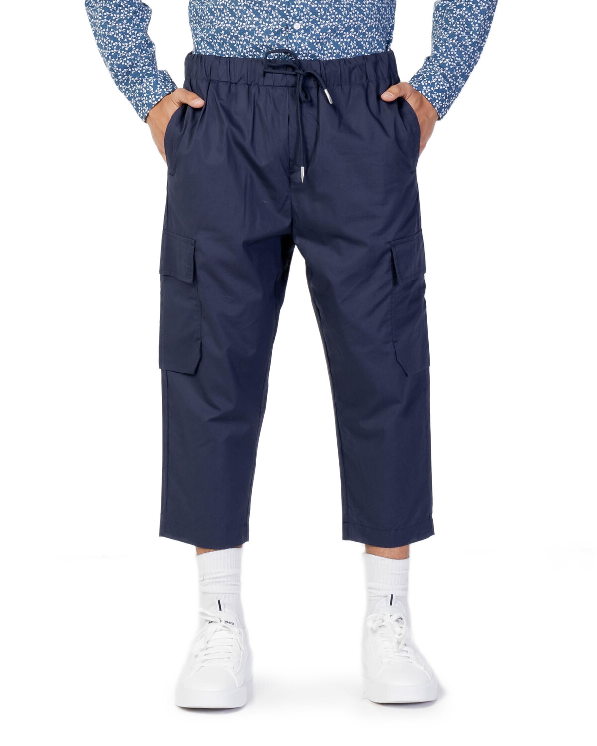 Брюки мужские Antony Morato укороченные с карманами, синий
Брюки мужские Antony Morato укороченные с карманами, синий