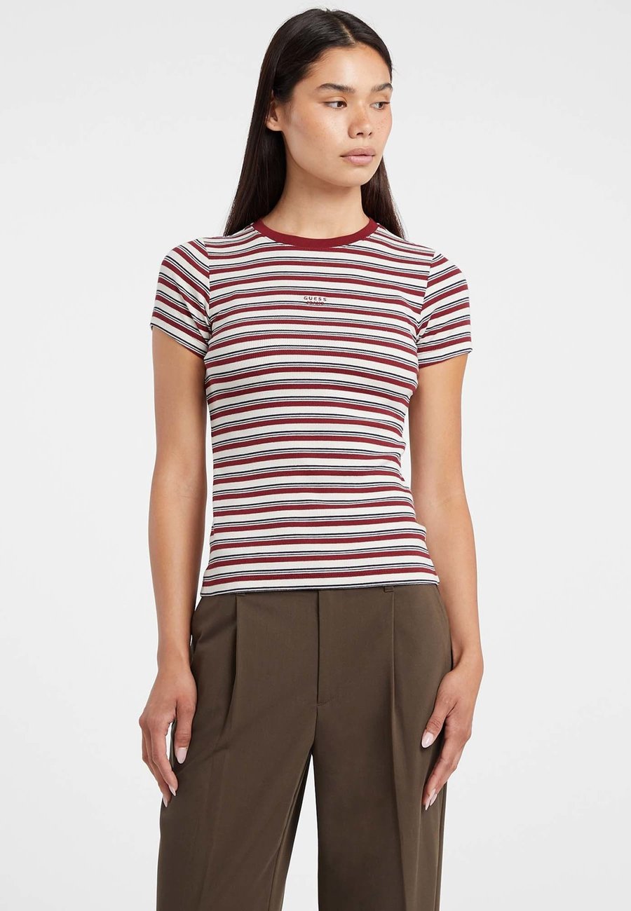 Футболка Guess Jeans GESTREIFTES, Rot Merf/Red
Футболка Guess Jeans GESTREIFTES, Rot Merf/Red