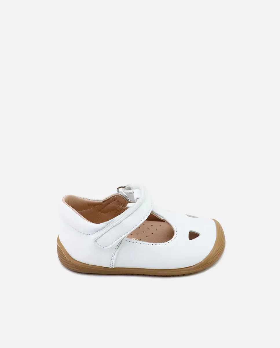 Босоножки для младенцев из перфорированной кожи с застежкой-липучкой Eli 1957, белый
Босоножки для младенцев из перфорированной кожи с застежкой-липучкой Eli 1957, белый