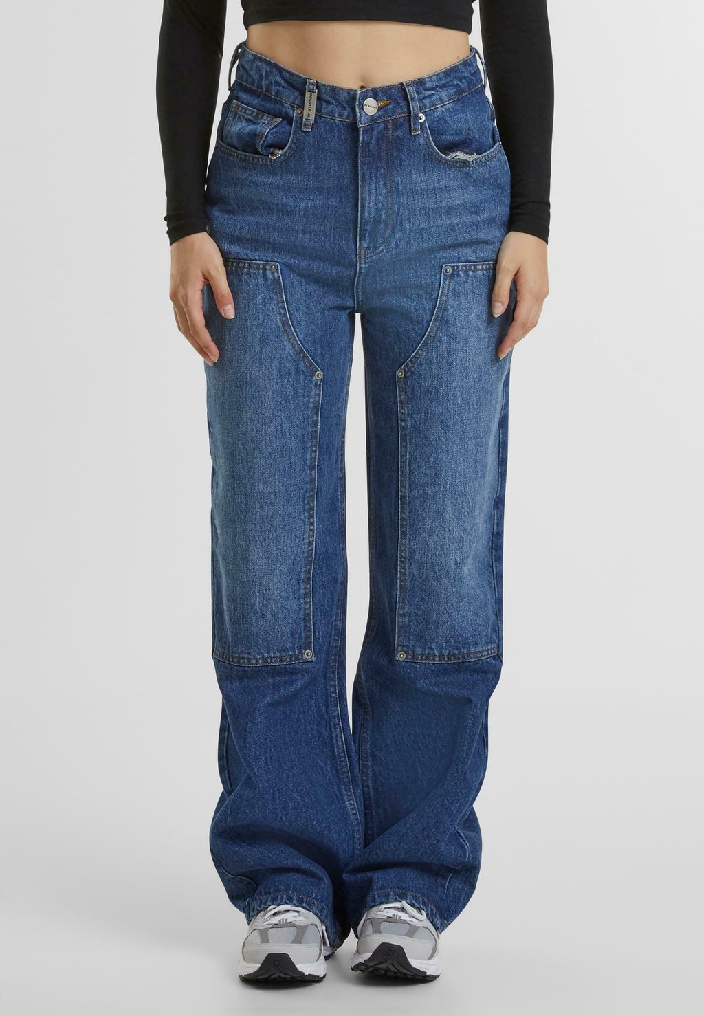 Джинсы свободного кроя UMA CARPENTER 2Y Studios, синий
Джинсы свободного кроя UMA CARPENTER 2Y Studios, синий