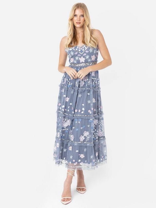 Платье мидакси с цветочной вышивкой Maya Deluxe, цвет Dusty Blue/Multi
Платье мидакси с цветочной вышивкой Maya Deluxe, цвет Dusty Blue/Multi