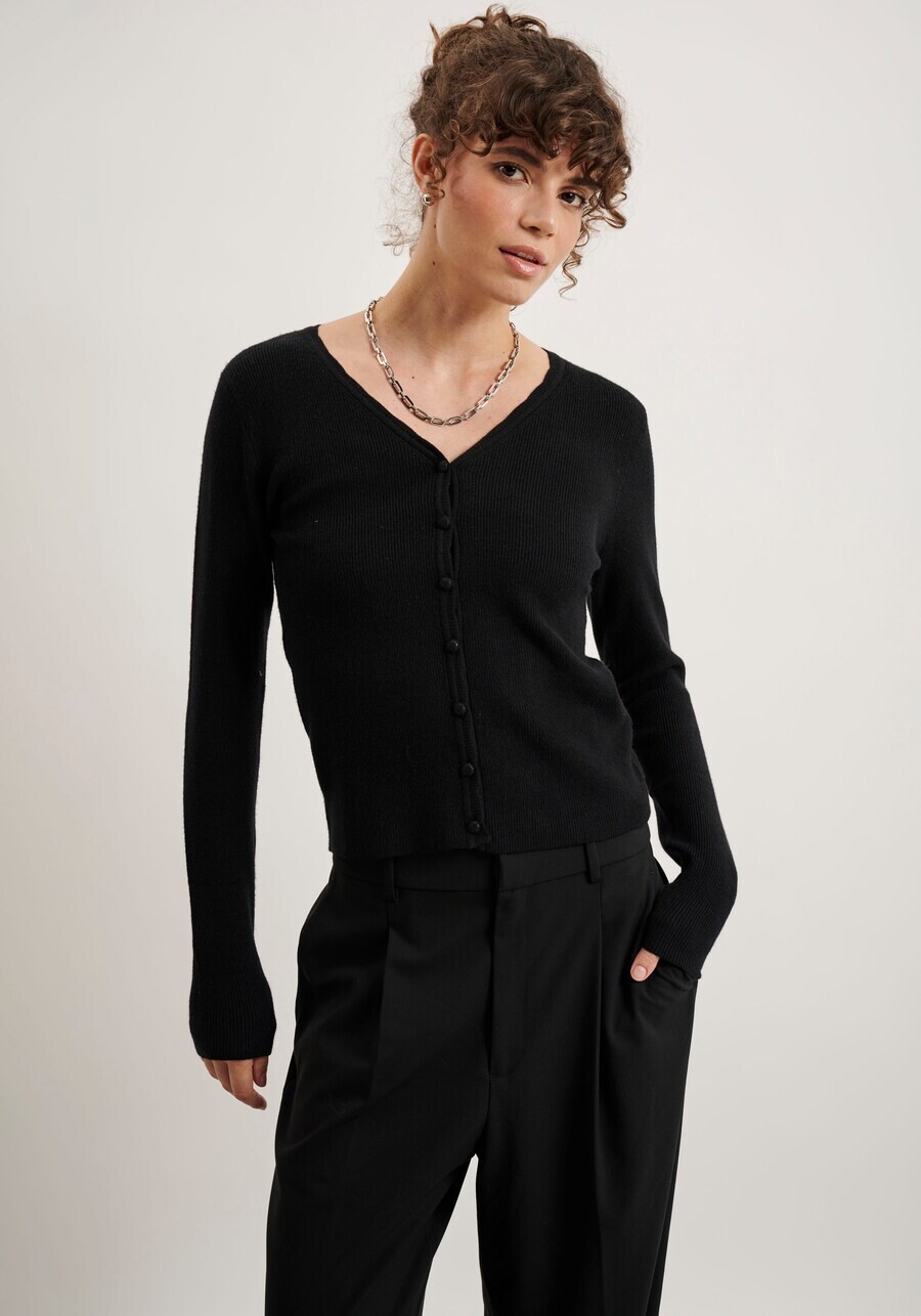 Вязаный кардиган Hailys Knit Cardigan, черный
Вязаный кардиган Hailys Knit Cardigan, черный