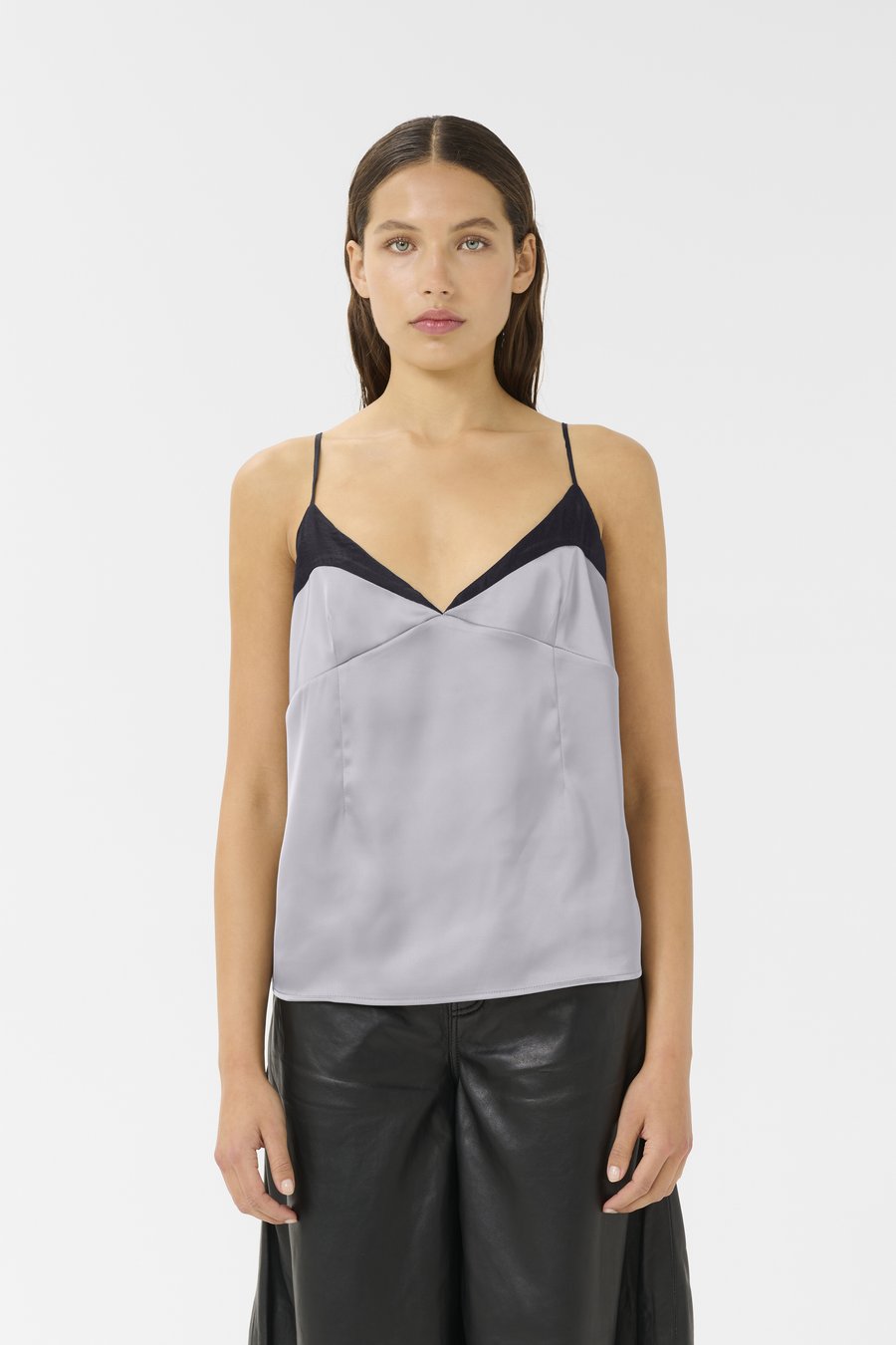 Топ Gestuz EMERY SINGLET, Rock Ridge/Light Green
Топ Gestuz EMERY SINGLET, Rock Ridge/Light Green