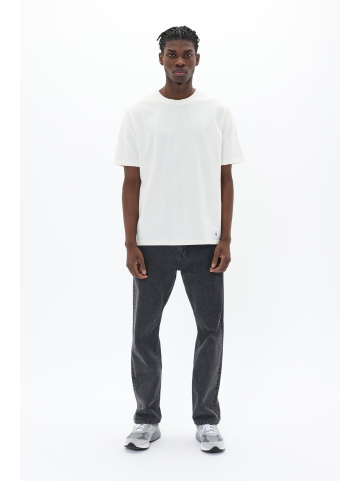 Футболка MAHanson свободного кроя в цвете Off White Matinique
Футболка MAHanson свободного кроя в цвете Off White Matinique