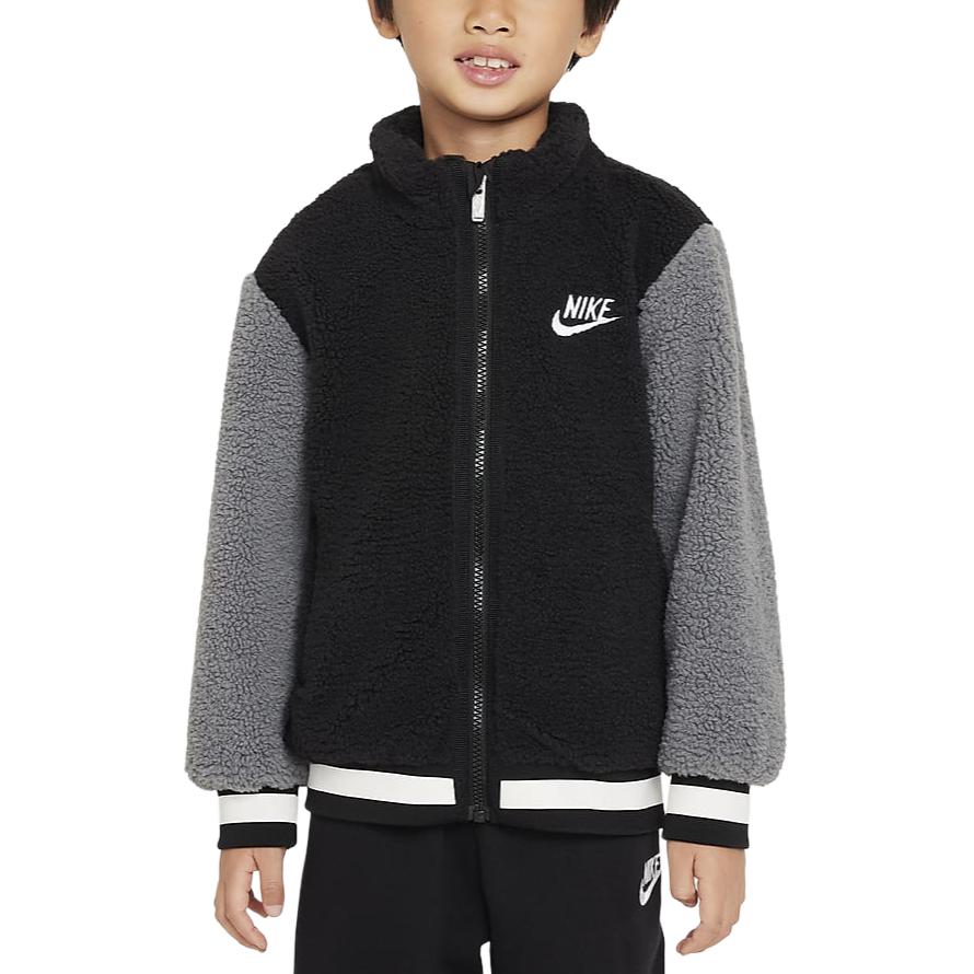 Nike Куртка черная для детей 3-7 лет
Nike Куртка черная для детей 3-7 лет