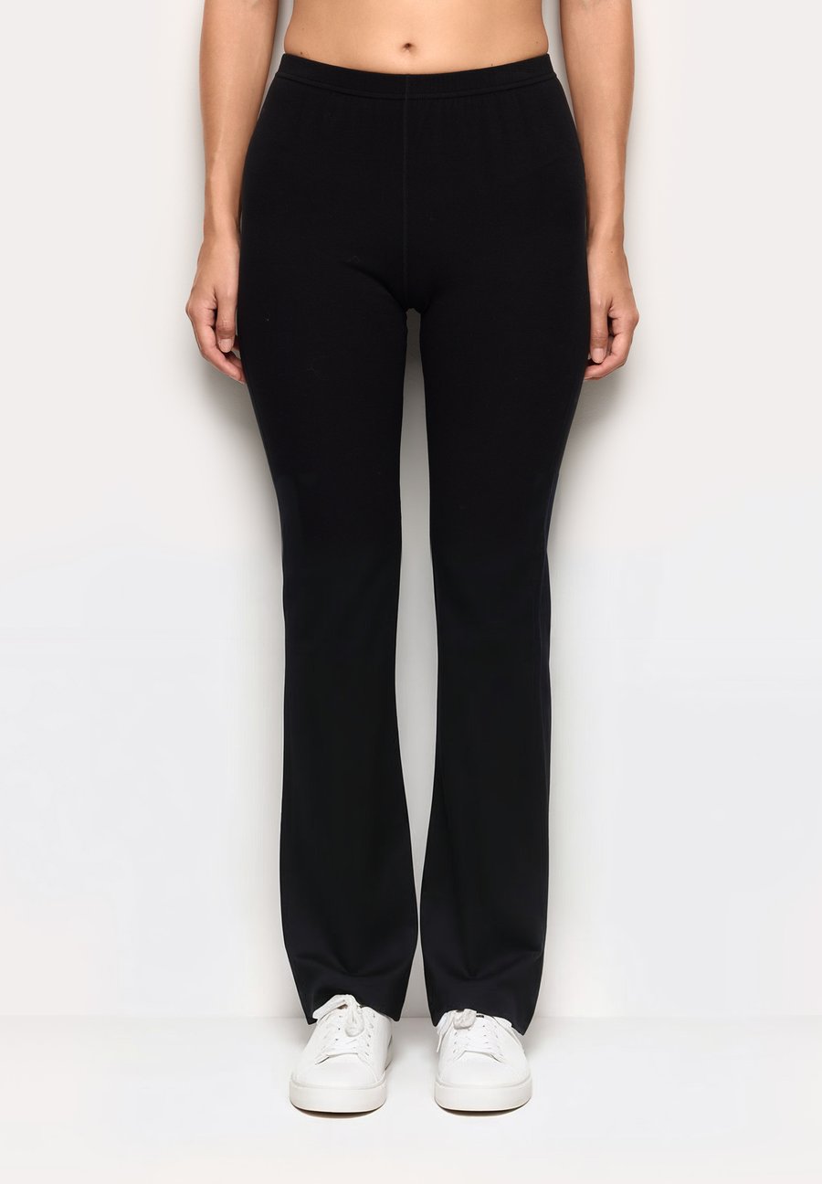 Брюки Yamamay NEXT TO SKIN , Black Plain/Black
Брюки Yamamay NEXT TO SKIN , Black Plain/Black