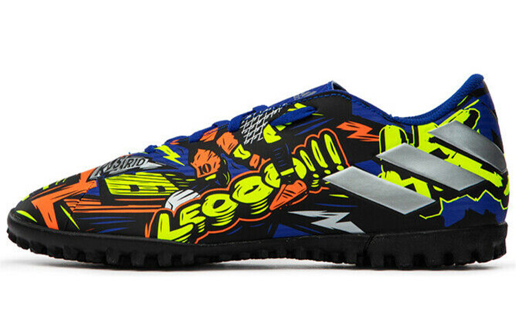 Мужские футбольные кроссовки Adidas Nemeziz 
Мужские футбольные кроссовки Adidas Nemeziz