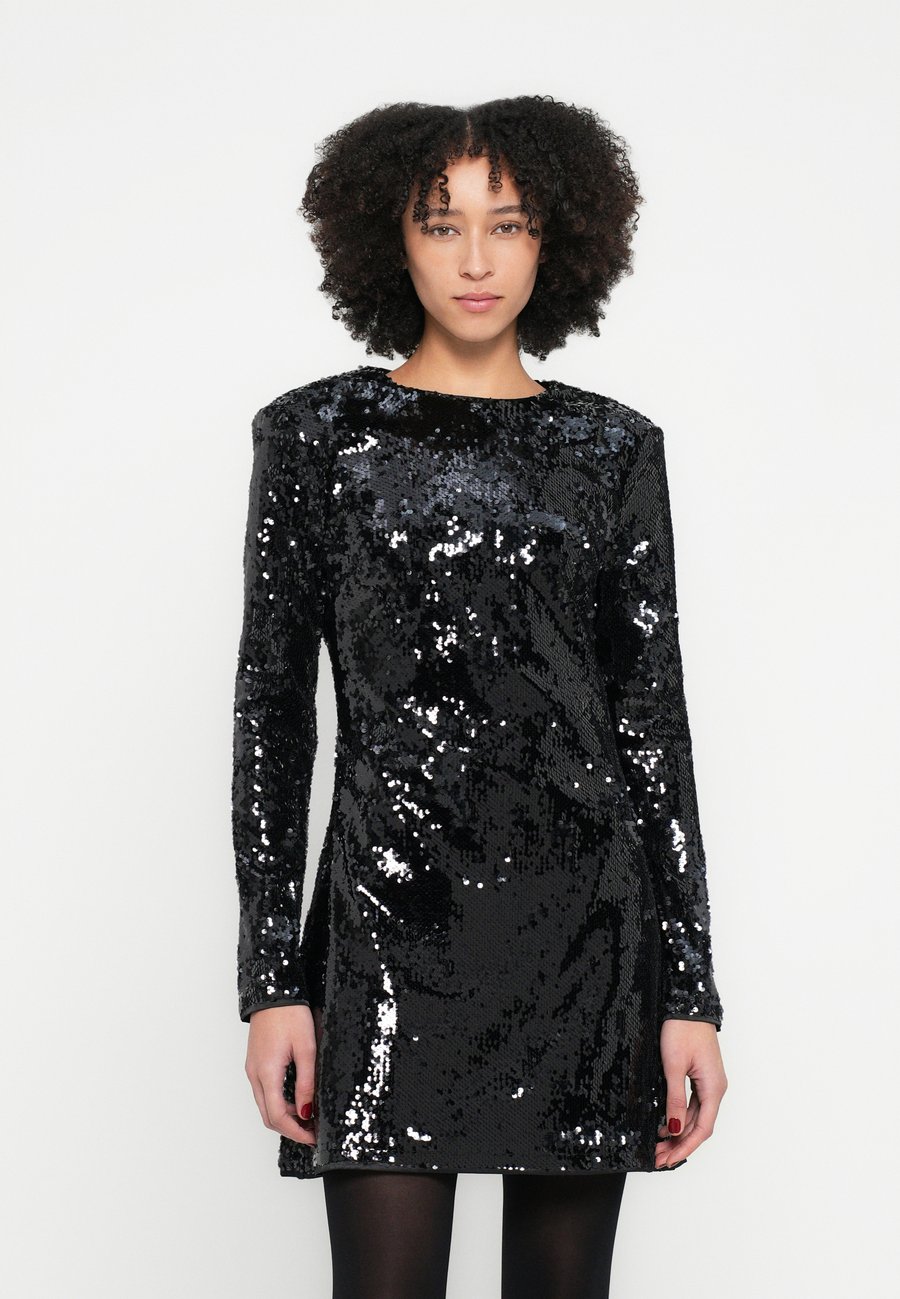 Платье Guess LAVINIA DRESS, Jet Black/Black
Платье Guess LAVINIA DRESS, Jet Black/Black