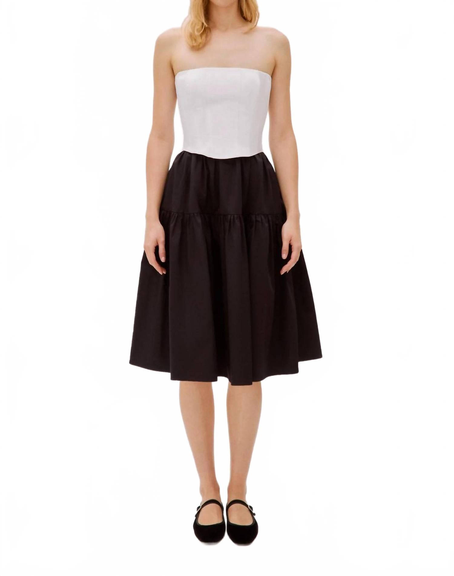 Платье миди Daria в бело-черном цвете Labeca
Платье миди Daria в бело-черном цвете Labeca