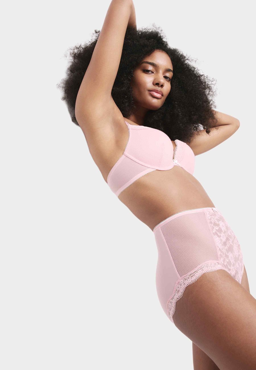 Бюстгальтер Marks & Spencer JASMINE , Antique Pink/Pink
Бюстгальтер Marks & Spencer JASMINE , Antique Pink/Pink