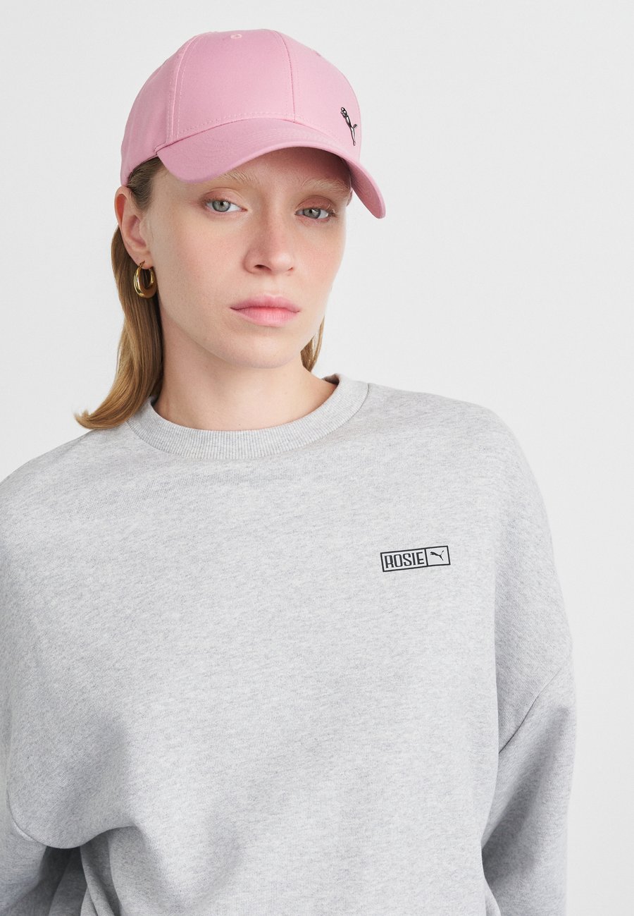 Толстовка Puma PUMA X ROSÉ OVERSIZED CREW, Flat Light Gray Heather/Grey
Толстовка Puma PUMA X ROSÉ OVERSIZED CREW, Flat Light Gray Heather/Grey