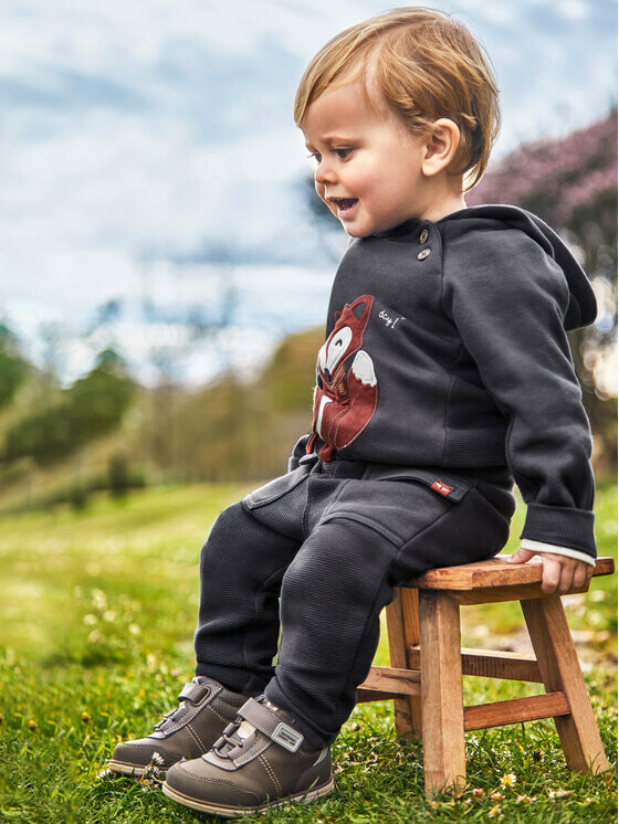 Тканевые брюки стандартного кроя Mayoral, серый
Тканевые брюки стандартного кроя Mayoral, серый