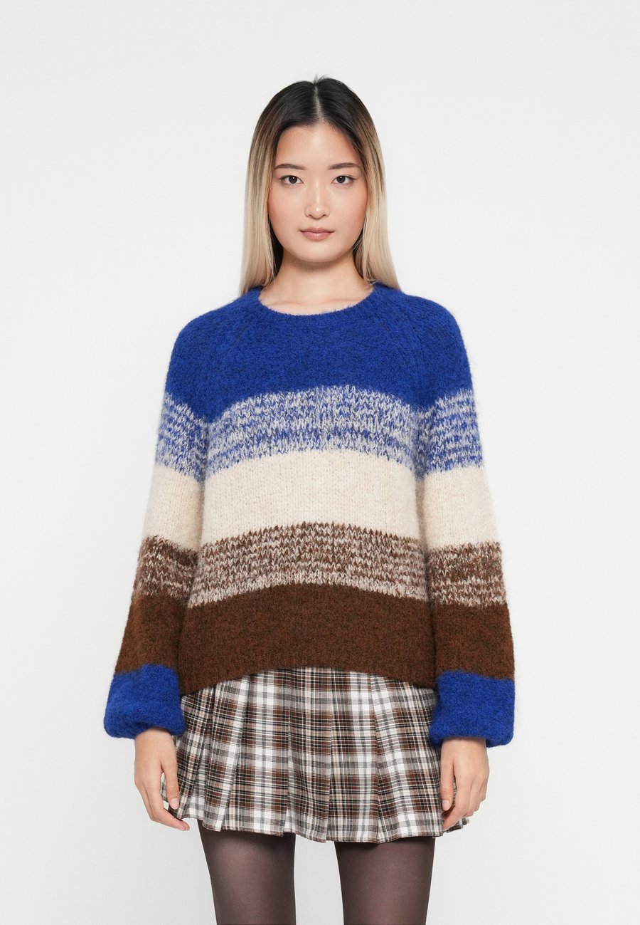 Джемпер ONLY ONLMISTY LIFE STRIPE O NECK, Pumice/Emperador/Blue
Джемпер ONLY ONLMISTY LIFE STRIPE O NECK, Pumice/Emperador/Blue