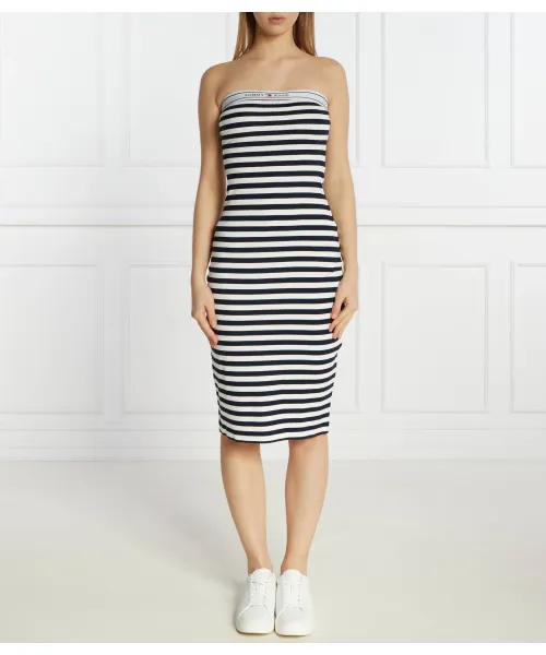 Платье Tommy Jeans, черный
Платье Tommy Jeans, черный