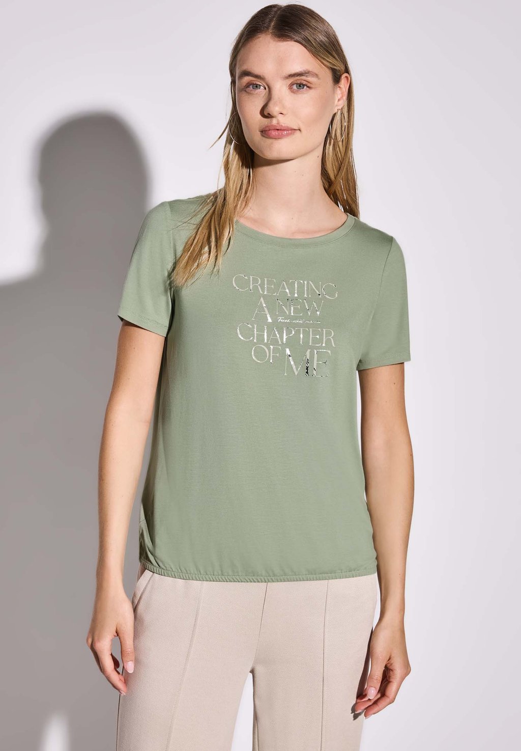 Футболка с принтом MIT WORDING Street One, оливковый
Футболка с принтом MIT WORDING Street One, оливковый